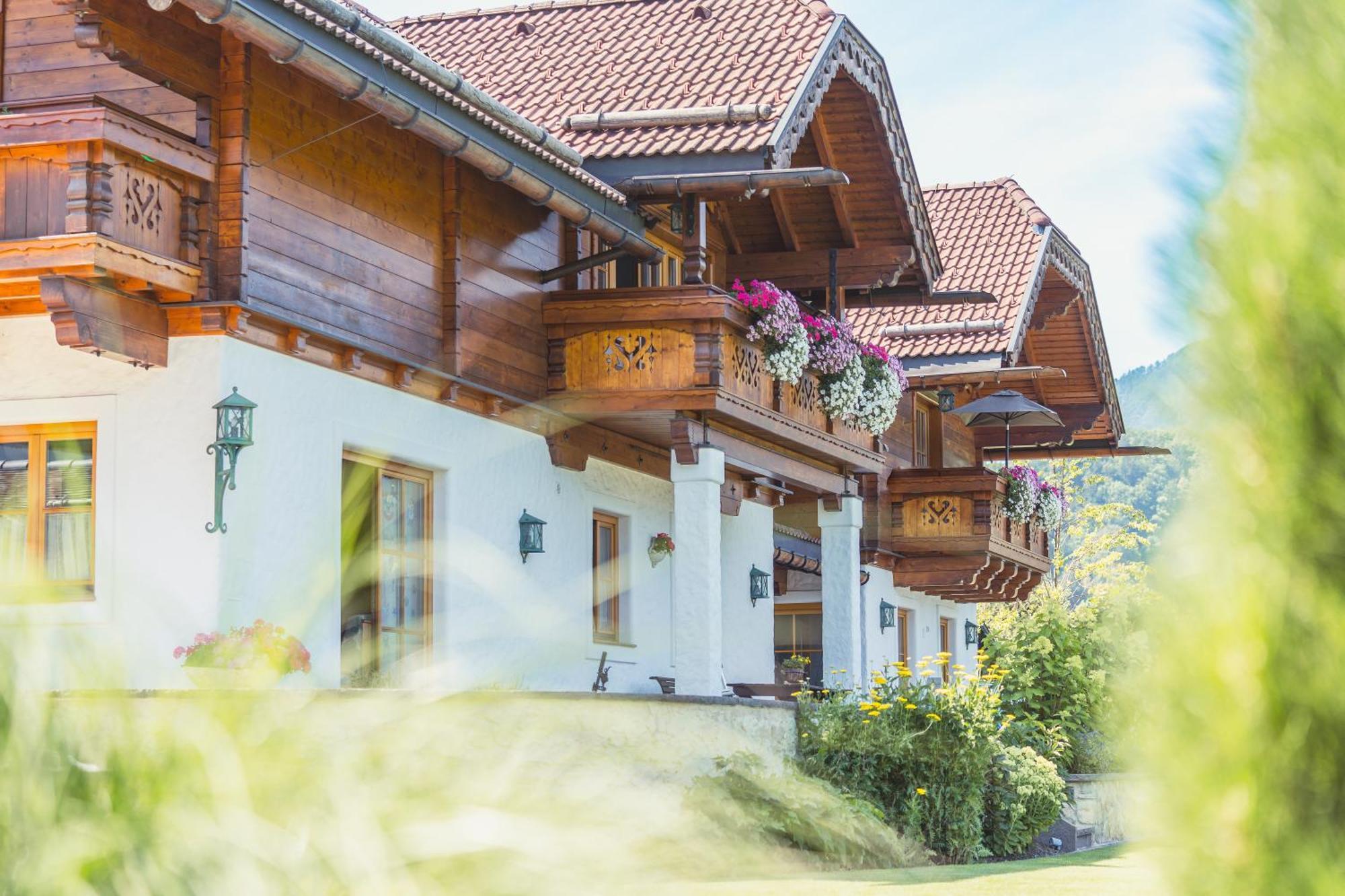 Ferienwohnung Schossleitner - Der Wohlfuehl-Ansitz Am Wolfgangsee Mit Weitblick Sankt Gilgen Extérieur photo
