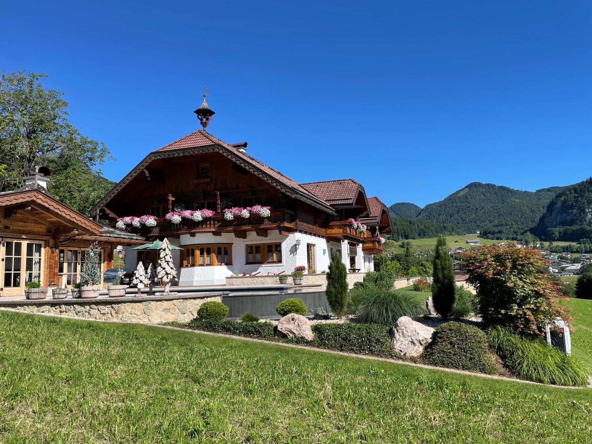 Ferienwohnung Schossleitner - Der Wohlfuehl-Ansitz Am Wolfgangsee Mit Weitblick Sankt Gilgen Extérieur photo
